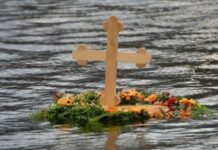 Шта симболизује пливање за Часни крст на Богојављење