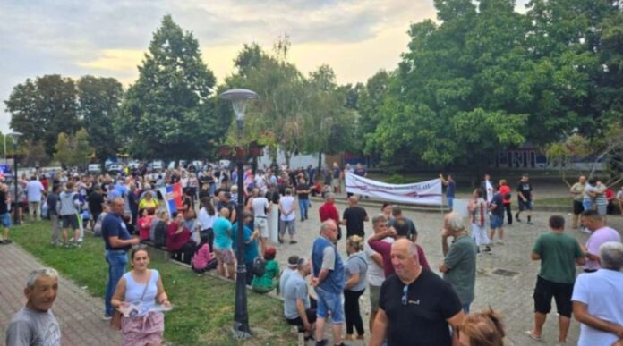 gradjani protiv blokada bač centar sns skup gradjani protiv blokada bač centar sns skup