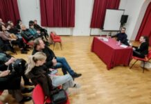 Алекса Грбић представио своју поезију у Бачкој Паланци Papirni poljupci promocija knjige