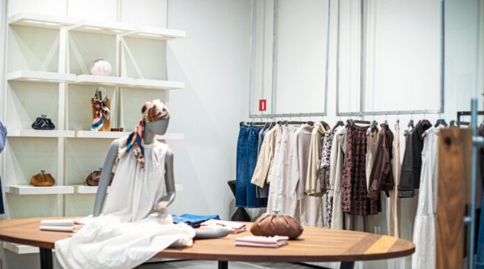Moda, stil oblačenja, odeća Moda, stil oblačenja, odeća