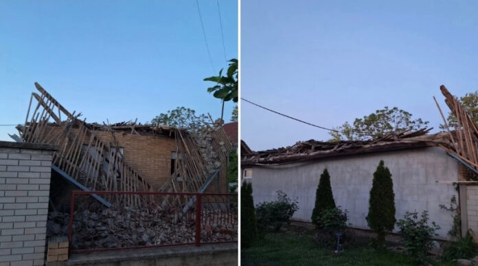 Urušen krov u Baču Urušen krov u Baču