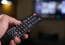 Где можете гледати преносе утакмица Светског првенства у фудбалу? Gledanje TV, Televizija, TV, Televizijski program, daljinski upravljač