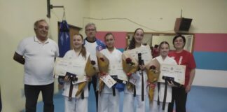 Чланови Карате клуба „Славија“ успешно положили испите за нова звања Karate Klub Slavija, dodela crnih pojasa